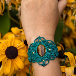 Brățară micromacrame boho cu Ochi de Tigru - Beyond being - bijuterii - brățări - brățări din pietre semiprețioase - Artynos.ro
