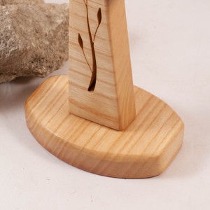 Cruce de lemn pe piedestal cu model, cruce de masă - casă & stil de viață - obiecte religioase și de devoțiune - cruce - Artynos.ro Cruce de lemn pe piedestal cu model, cruce de masă - casă & stil de viață - obiecte religioase și de devoțiune - cruce - Artynos.ro