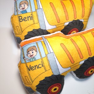 Pernă de dormit Dumper, pernă personalizată, pernă în formă -  - Artynos.ro