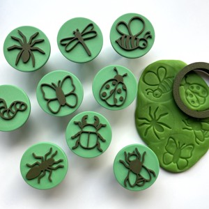 Set de ștampile și forme pentru fursecuri Gândaci și insecte de Gyurma � Fluture, Albinuță, Gărgăriță, Păianjen etc. -  - Artynos.ro