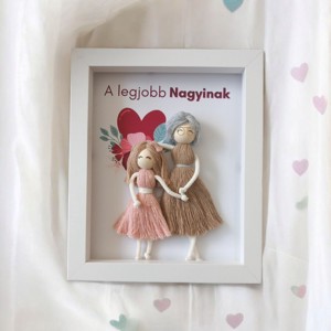 Imagine 3D personalizabilă pentru bunici - decor macramé pentru copii în cadru alb -  - Artynos.ro