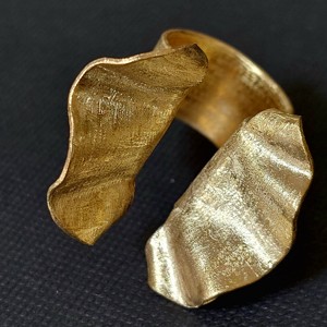 Inel unic, cu design special, din alamă -  - Artynos.ro Inel unic, cu design special, din alamă -  - Artynos.ro