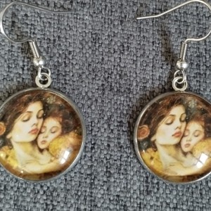 Cercei inspirați de Klimt cu accesorii medicale din oțel -  - Artynos.ro