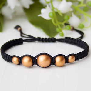 Bratara macramé impletita - Margele negru / auriu, , , ARTYNOS