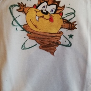 Tricouri pictate manual - îmbrăcăminte și modă - haine damă - tricou și top de damă - Artynos.ro