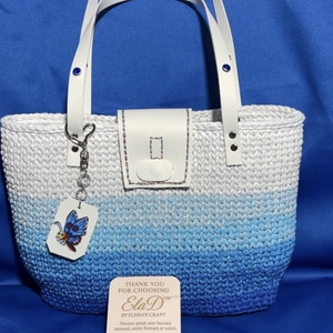 Geanta crosetata handmade ElaD albastru degrade eleganta dama - genți și portofele - accesorii genți - breloc - Artynos.ro