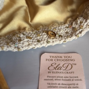 Geantă croșetată handmade cu mânere din bambus � model unicat - genți și portofele - accesorii genți - breloc - Artynos.ro