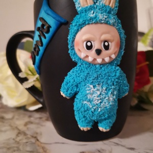 Cana Labubu blue Hope, Casa & Stil de viata, Accesorii pentru echipamente de bucatarie, Accesorii de servire, Cani, Plastilina, Sculptura, ARTYNOS