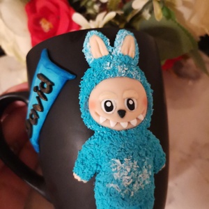 Cana Labubu blue Hope - casă & stil de viață - accesorii pentru echipamente de bucătărie - accesorii de servire - căni - Artynos.ro