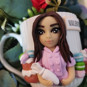 Cana personalizata cu figurina cofetar (profesii) - accesorii de crăciun - cadou tematic de moș crăciun, decorațiuni - cadouri de moș crăciun - Artynos.ro