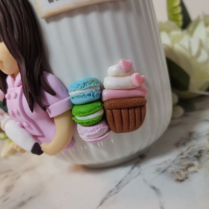 Cana personalizata cu figurina cofetar (profesii) - accesorii de crăciun - cadou tematic de moș crăciun, decorațiuni - cadouri de moș crăciun - Artynos.ro