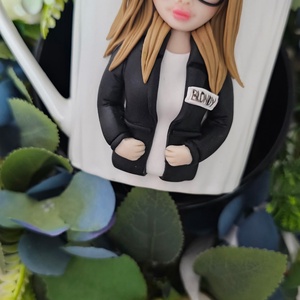 Cana personalizata cu figurina stilizata - Artynos.ro