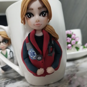 Cana personalizata cu figurina medic/asistent ambulanta, Casa & Stil de viata, Seturi de cadou, , ARTYNOS