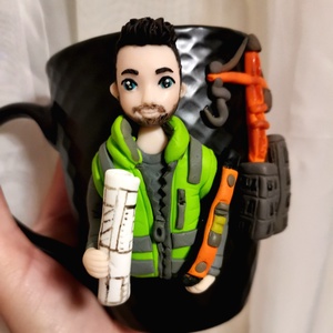 Cana personalizata cu figurina inginer constructor, Casa & Stil de viata, Seturi de cadou, Altele, Plastilina, ARTYNOS