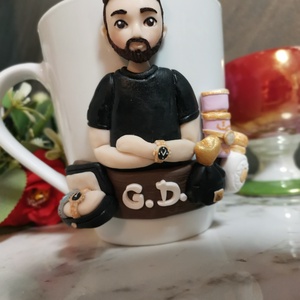 Cana personalizata cu figurina stilizata barbat si accesorii, Casa & Stil de viata, Seturi de cadou, Altele, Plastilina, ARTYNOS