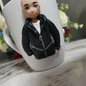 Cana personalizata cu figurina barbat sofer - Artynos.ro