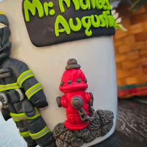 Cana personalizata cu figurina pompier - casă & stil de viață - seturi de cadou - Artynos.ro