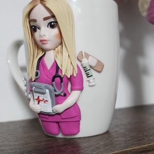 Cana personalizata cu figurina 3d pentru asistenta  - casă & stil de viață - seturi de cadou - Artynos.ro