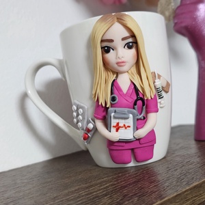 Cana personalizata cu figurina 3d pentru asistenta , Casa & Stil de viata, Seturi de cadou, Plastilina,  Cana se poate realiza la comanda,adaptata oricarei profesii sau pasiuni - fie ca esti medic,profes..., ARTYNOS