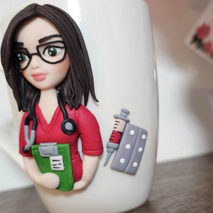 Cana personalizata cu figurina 3d pentru asistenta medicala - casă & stil de viață - seturi de cadou - Artynos.ro