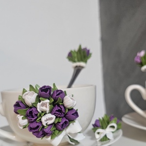 Set decorativ handmade-cana cu buchet de lalele , farfurioara si lingurita asortata - accesorii nuntă - amintiri și cadouri de nuntă - cadou nuntă - pahar de nuntă, set de sticlă - Artynos.ro