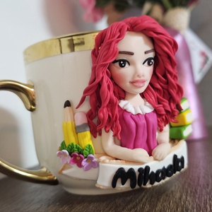 Cana personalizata cu figurina 3d profesoara/invatatoare  - casă & stil de viață - seturi de cadou - Artynos.ro