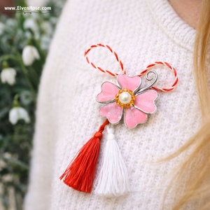 Broșă Mărțișor Floare de Primăvară - bijuterii - mărțișor - Artynos.ro