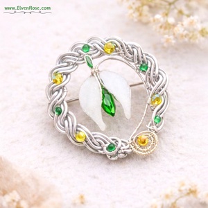 Brosa Martisor Coronita Padurii, Bijuterii, Martisor, Confectionarea bijuteriilor, ARTYNOS