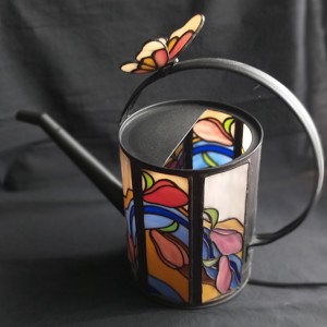 Lampă Tiffany dintr-un bidon de udare -  - Artynos.ro
