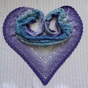 Șal Hortensie  eleganță și culoare într-o piesă unică handmade - îmbrăcăminte și modă - eșarfe, pălării, fularuri - șal, eșarfă de cap - Artynos.ro