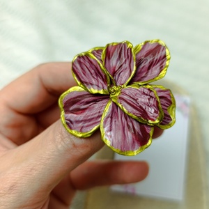 Broșă floare  - bijuterii - mărțișor - Artynos.ro