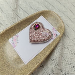 Broșă inimă  - bijuterii - mărțișor - Artynos.ro