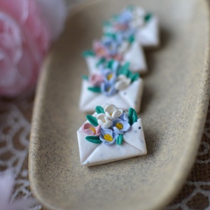 Broșe plic  - bijuterii - mărțișor - Artynos.ro