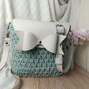 Geantă Perla Mint - geantă croșetată manual - genți și portofele - genți de mână și umăr - geantă crossbody - Artynos.ro