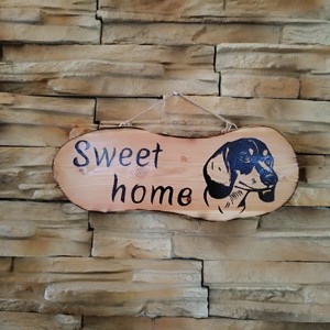 Dulce acasă masă de lemn cu câine dachshund -  - Artynos.ro