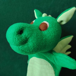 Dragonul Verde - jucării și echipamente pentru copii - marionete - mănuși marionete - Artynos.ro