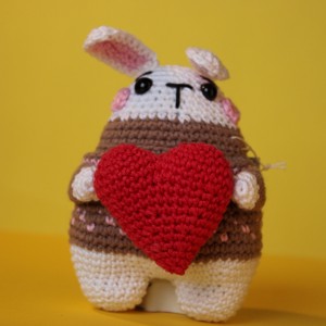  Iepuras cu inimi - Artynos.ro