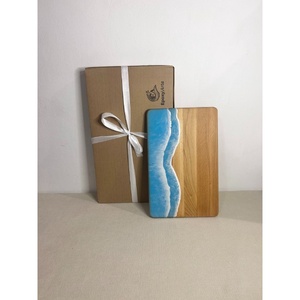 Platou / tocator de servire dreptunghiular din lemn, cu valuri, albastru deschis - casă & stil de viață - echipamente de bucătărie - accesorii de gătit - tocătoare - Artynos.ro