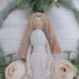 Fată în rochie albă decor de perete -  - Artynos.ro