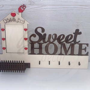 Breloc de perete Sweet Home personalizat - cu suport pentru fotografii și nume gravat -  - Artynos.ro