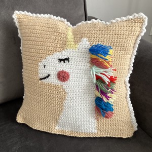 Unicorn pernă croșetat -  - Artynos.ro