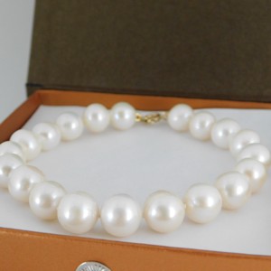 Brățară cu perle din aur de 14 K 9,5 mm perle mari - bijuterii - brățări - brățări cu perle - Artynos.ro