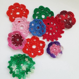 Pachet flori croșetate - 10 bucăți / pachet -  - Artynos.ro