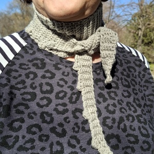 Esarfa skinny crosetata, lana merino moale - Artynos.ro
