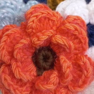 Broșă floare supradimensionată / Mărțișor  - bijuterii - mărțișor - Artynos.ro