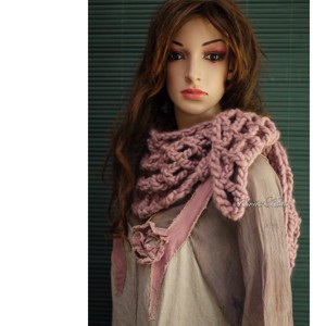 BOSZI-KENDŐ / chunky - șal croșetat trendy / mov - îmbrăcăminte și modă - eșarfe, pălării, fularuri - șaluri - Artynos.ro