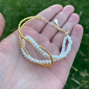 Bratara cu perle naturale si margele de sticla sufate cu aur - gold and pearls - bijuterii - brățări - brățări cu perle - Artynos.ro