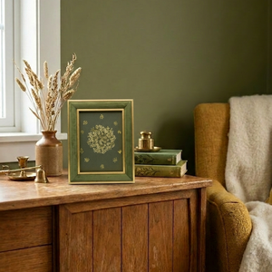 Tablou Botanic  - Colaj Flori Presate, Rama Catifea Verde, 18x23 cm, Casa & Stil de viata, Decoratiuni de casa, Accesorii florale, Buchete de flori, Aranjament de flori, ARTYNOS