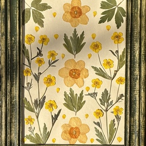 Tablou handmade cu flori presate în ramă patinată - casă & stil de viață - decorațiuni de casă - accesorii florale - buchete de flori - Artynos.ro