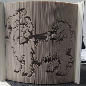 sculptura carte cu caine, Casa & Stil de viata, Accesorii pentru decorat casa, Decoratiuni de masa si decoratiuni pentru rafturi , Sculptura de carte, carte pliata, , ARTYNOS